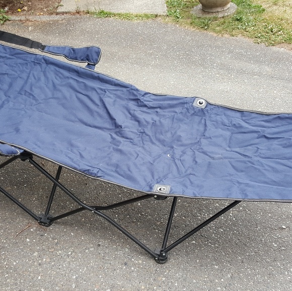 Set of 2 Folding Cots - Picture 1 of 3